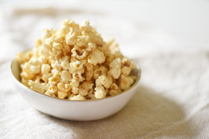 Recipe for caramel popcorn using healthy, natural sweeteners and air popped popcorn. Delicious treat! | Feathers in Our Nest