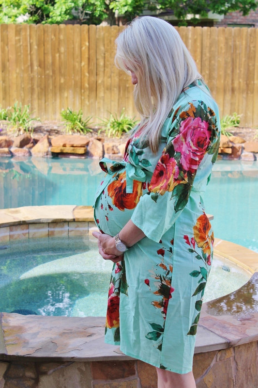 Creative Mom Gifts: Robe