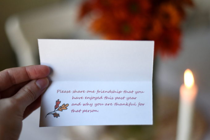 Printable Thanksgiving Conversation Place Cards | fun & whimsical design | easy to print & use to decorate your Thanksgiving table! | Thanksgiving conversation starters  |  Feathers in Our Nest